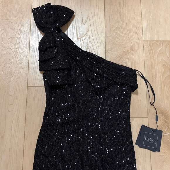 Ieena for Mac Duggal Sequined Bow One Shoulder Column Gown, Black, sz 0 - Picture 6 of 16